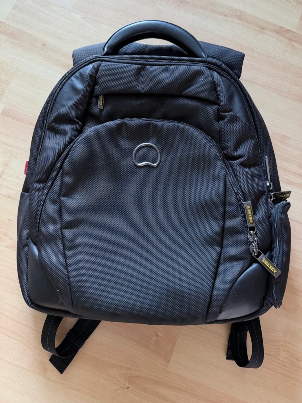 Delsey Quarterback + laptop backpack